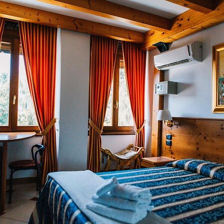 Arciduca Charming House Room & Breakfast Arco Exteriör bild