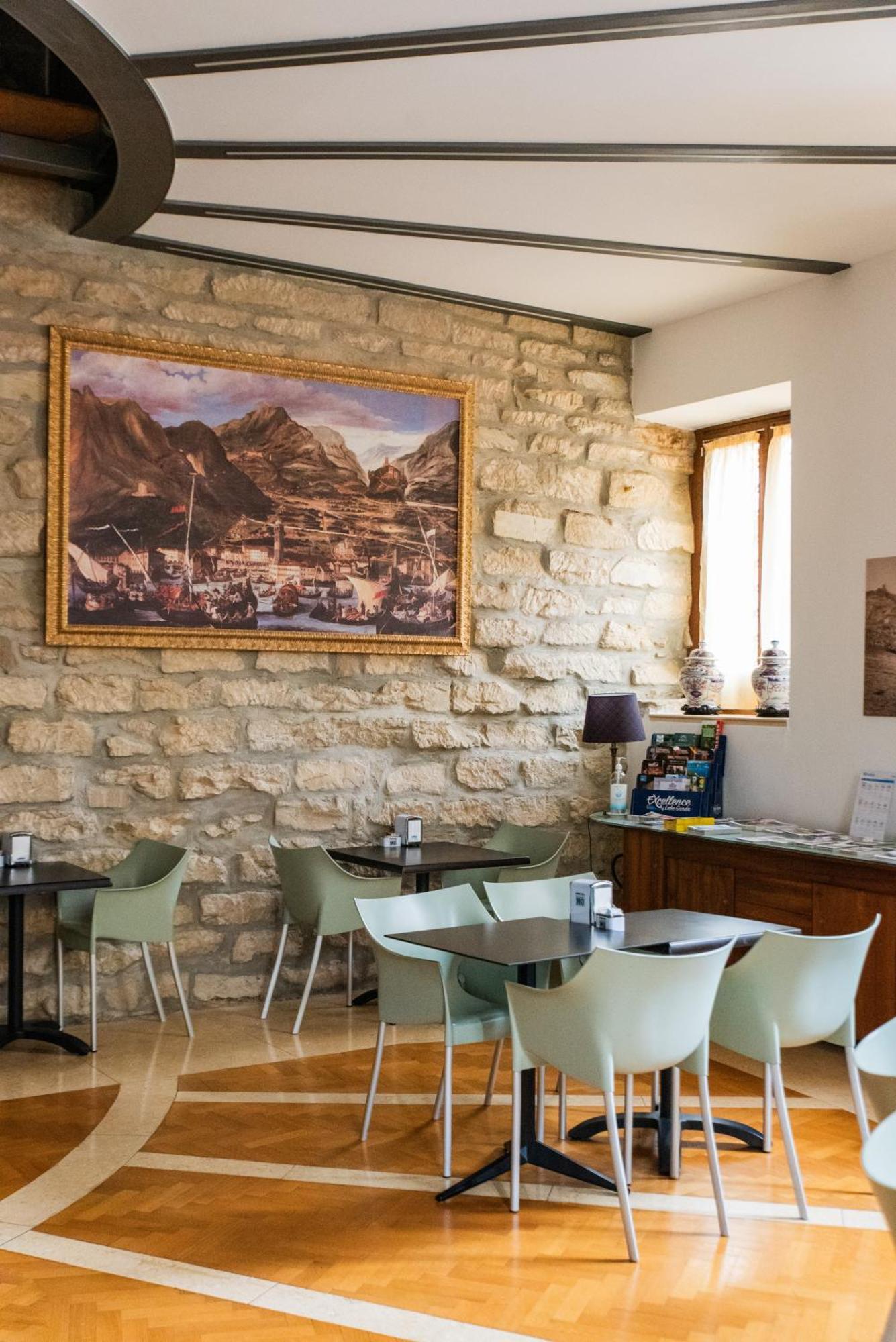 Arciduca Charming House Room & Breakfast Arco Exteriör bild