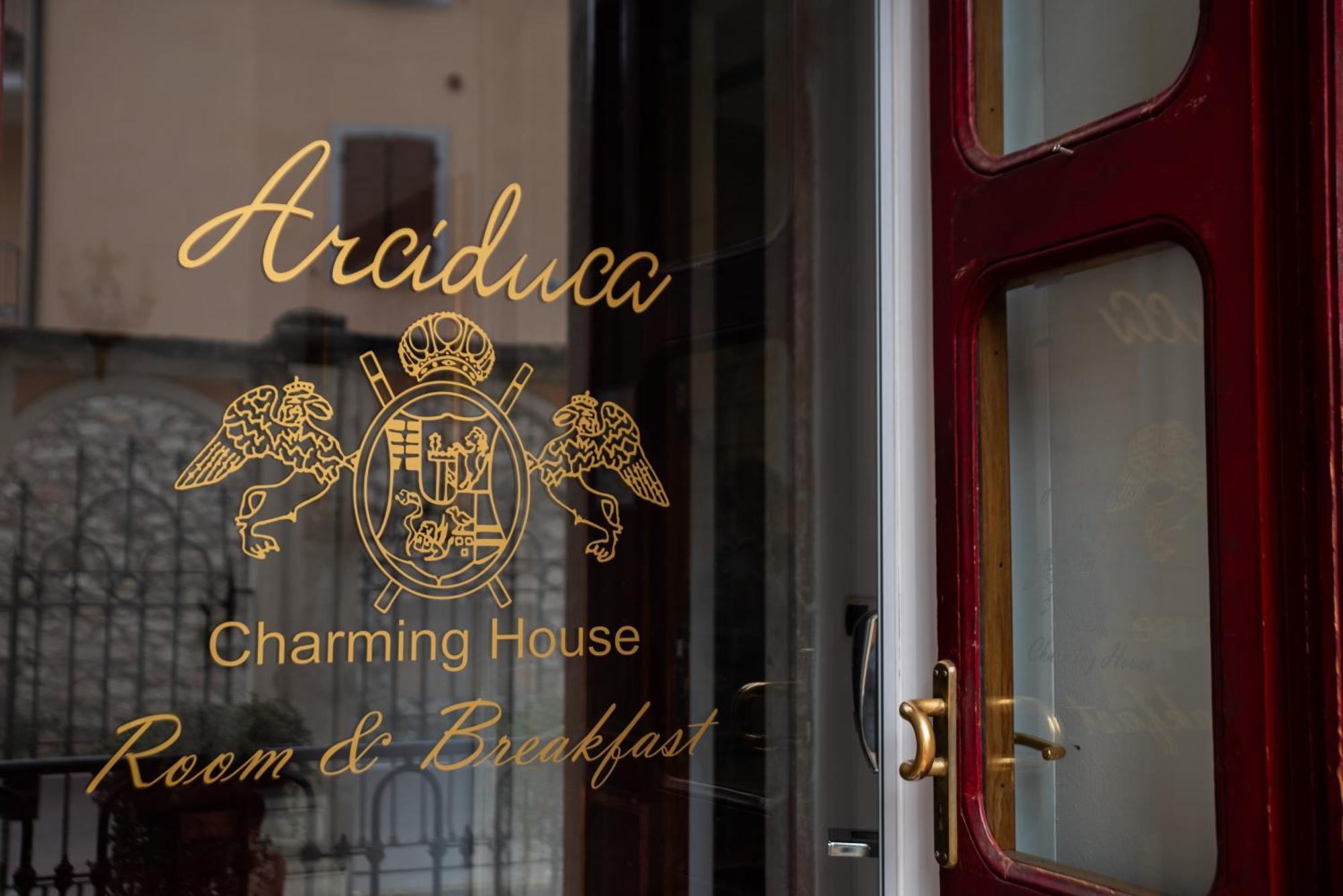 Arciduca Charming House Room & Breakfast Arco Exteriör bild