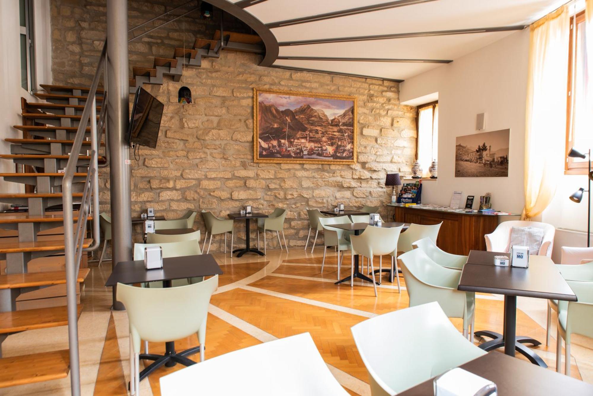 Arciduca Charming House Room & Breakfast Arco Exteriör bild